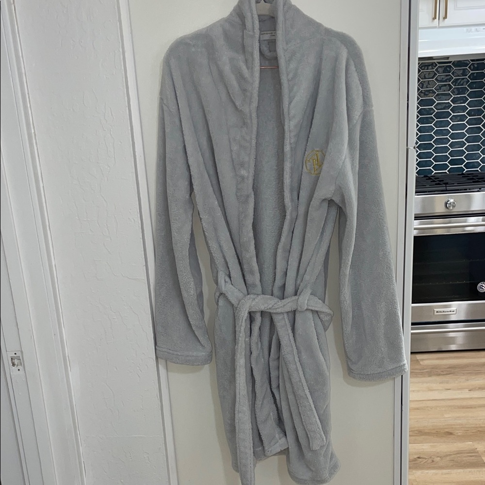 Adrienne Vittadini Cozy Light Blue Bathrobe | OS